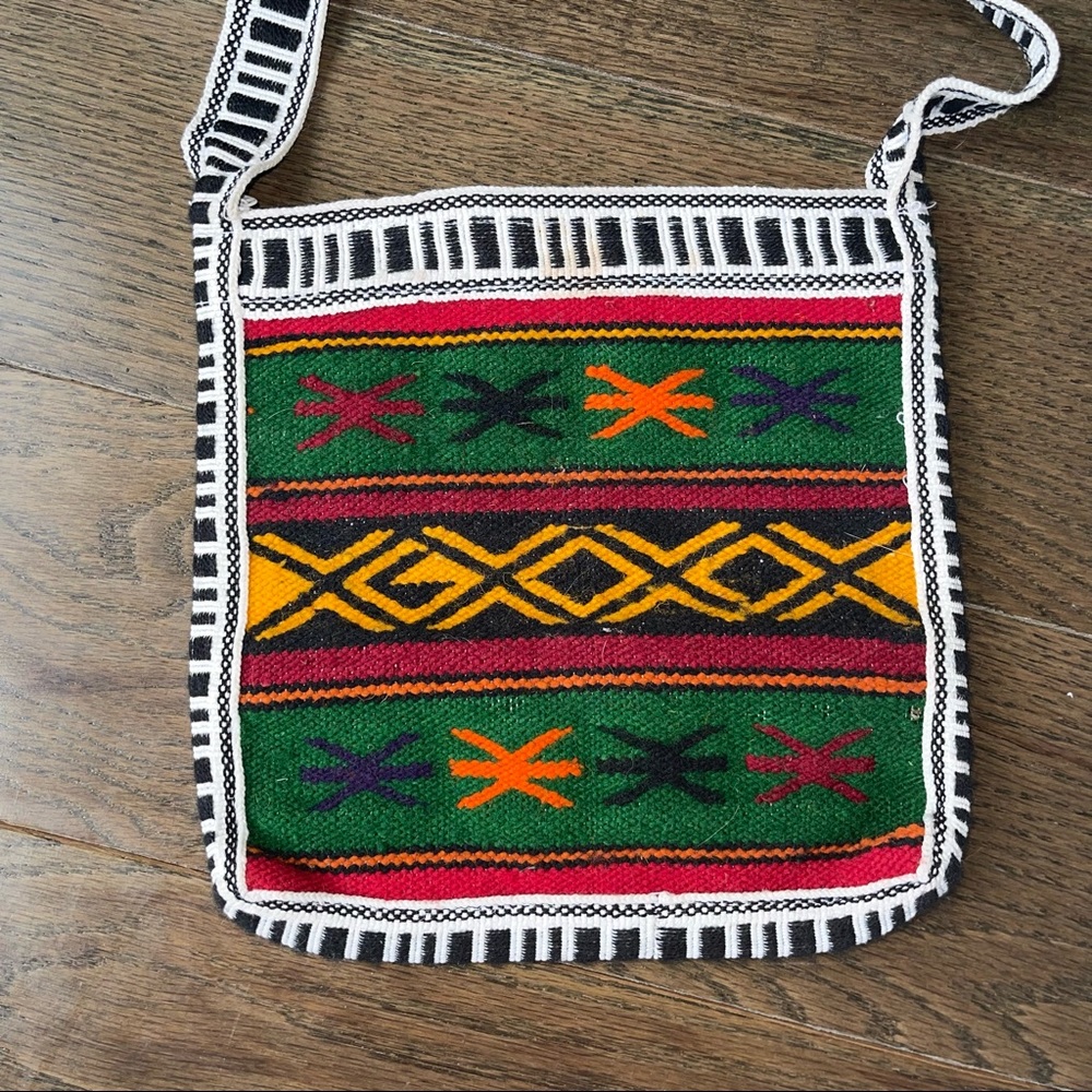 COPY - Multicolor Printed Crossbody - Picture 1 of 4